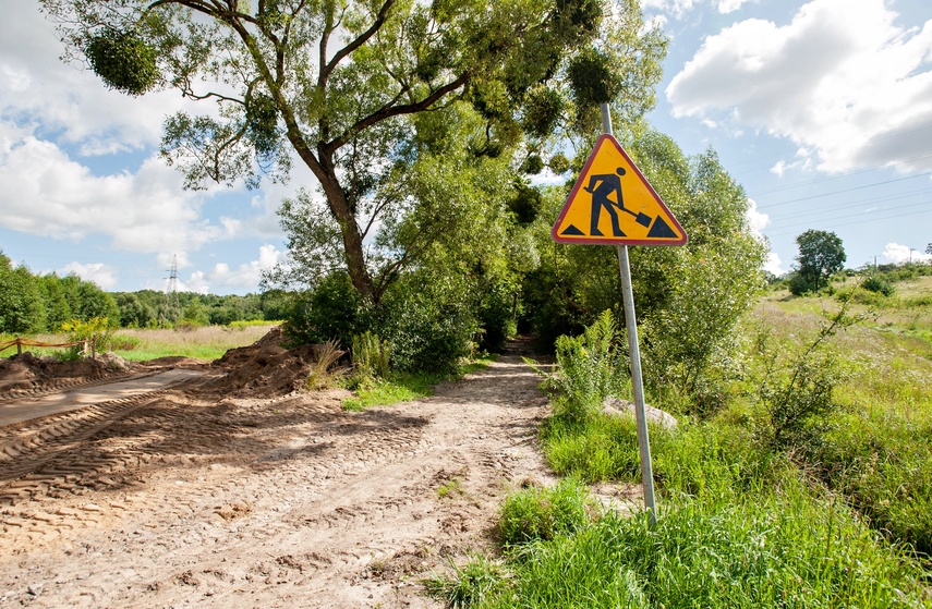 Budują kanalizację przy Górze Chrobrego. Po co? zdjęcie nr 352424