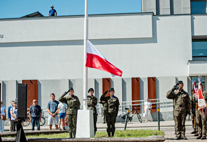 W rocznicę zwycięstwa zdjęcie nr 352483 W rocznicę zwycięstwa zdjęcie nr 352483