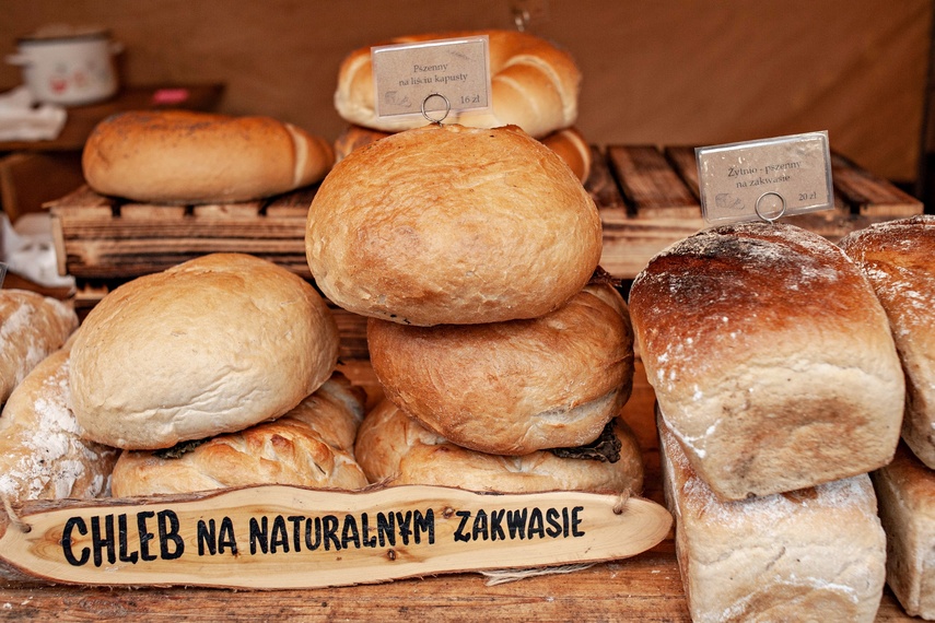 Bez chleba to się nie najesz, czyli jubileuszowe świętowanie zdjęcie nr 352606 Bez chleba to się nie najesz, czyli jubileuszowe świętowanie zdjęcie nr 352606