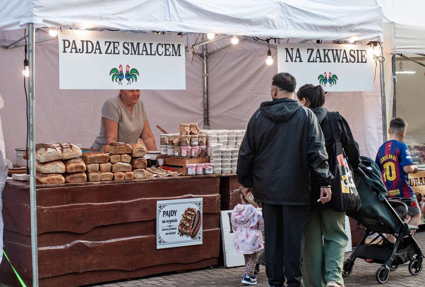 Bez chleba to się nie najesz, czyli jubileuszowe świętowanie zdjęcie nr 352610 Bez chleba to się nie najesz, czyli jubileuszowe świętowanie zdjęcie nr 352610