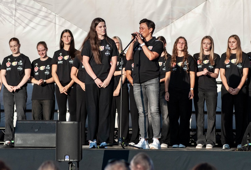 "Chcemy nadal cieszyć się piłką ręczną" zdjęcie nr 352726 "Chcemy nadal cieszyć się piłką ręczną" zdjęcie nr 352726