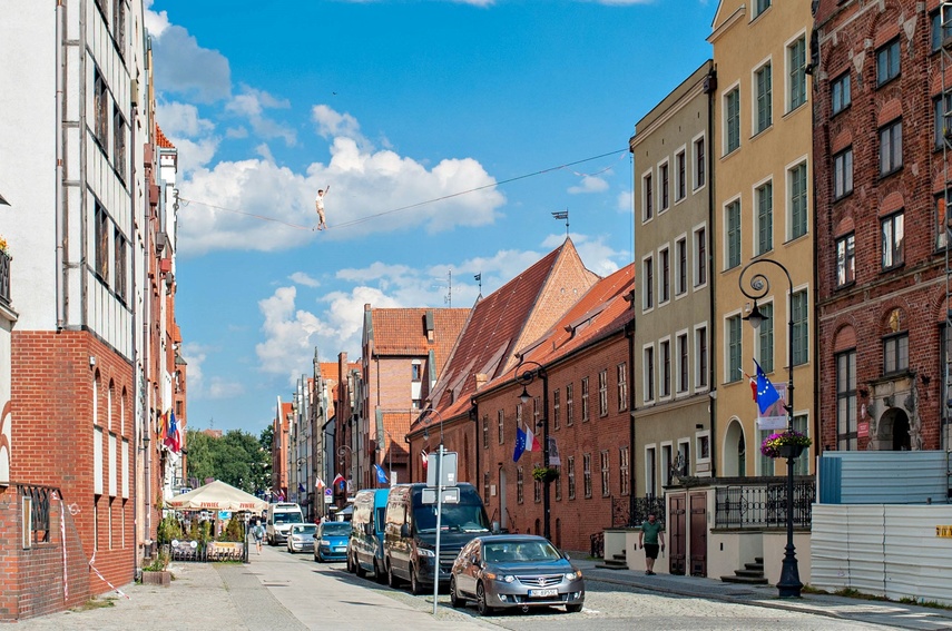 Święto o chlebie i taśmy na niebie zdjęcie nr 352864 Święto o chlebie i taśmy na niebie zdjęcie nr 352864