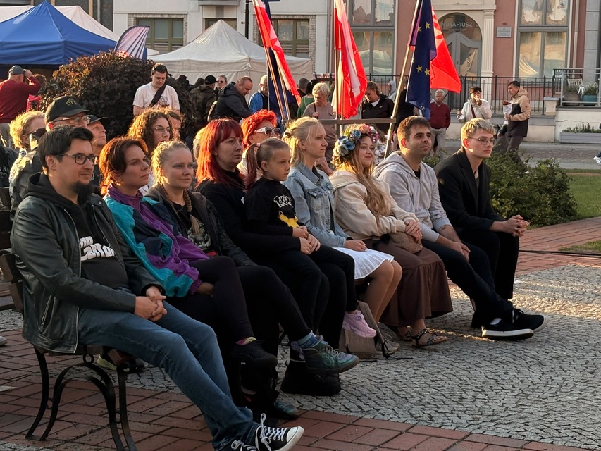 Po deszczowym dniu - widowiskowy wieczór zdjęcie nr 352894 Po deszczowym dniu - widowiskowy wieczór zdjęcie nr 352894