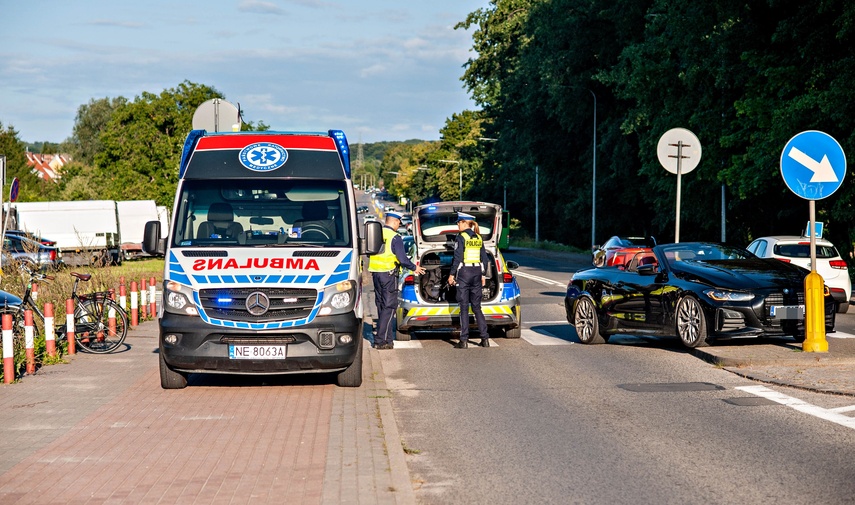 Potrącenie rowerzysty przy parku Kajki zdjęcie nr 352958