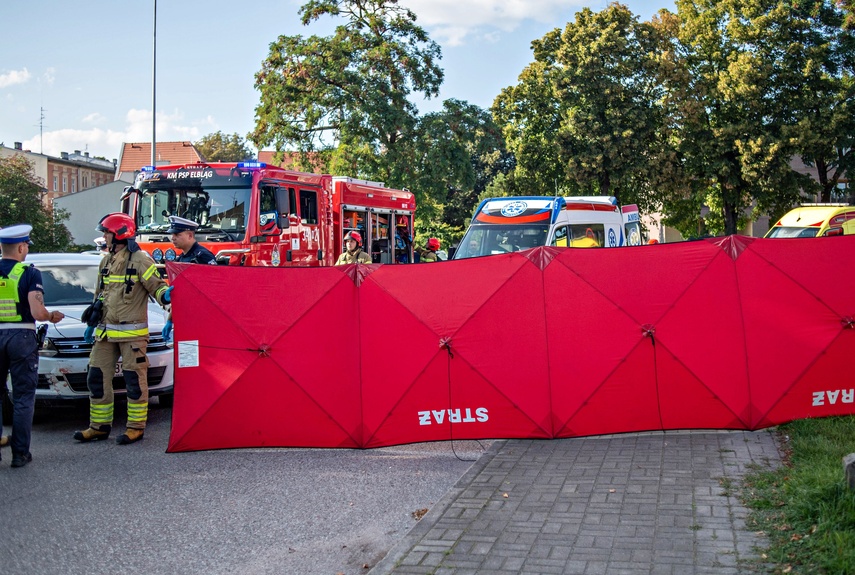 Chciała skrócić sobie drogę, została potrącona zdjęcie nr 353022 Chciała skrócić sobie drogę, została potrącona zdjęcie nr 353022