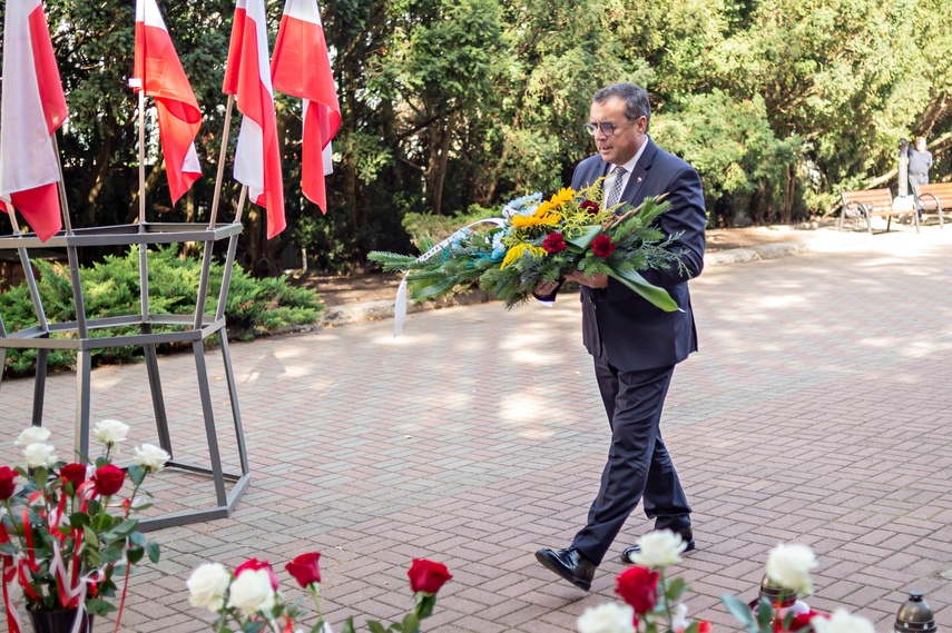 „To był początek końca komunizmu” zdjęcie nr 353076 „To był początek końca komunizmu” zdjęcie nr 353076