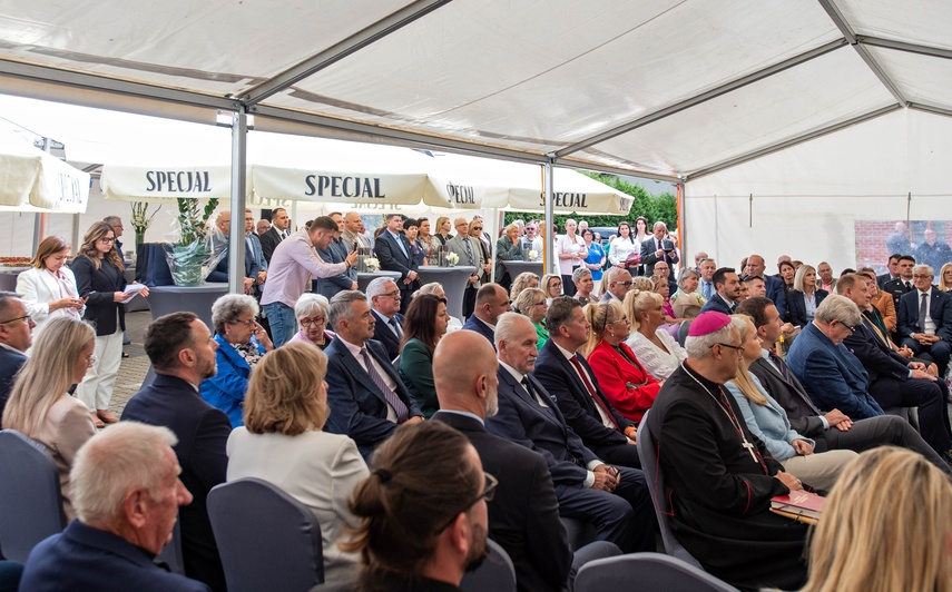 Nowe miejsce dla potrzebujących opieki zdjęcie nr 353200 Nowe miejsce dla potrzebujących opieki zdjęcie nr 353200