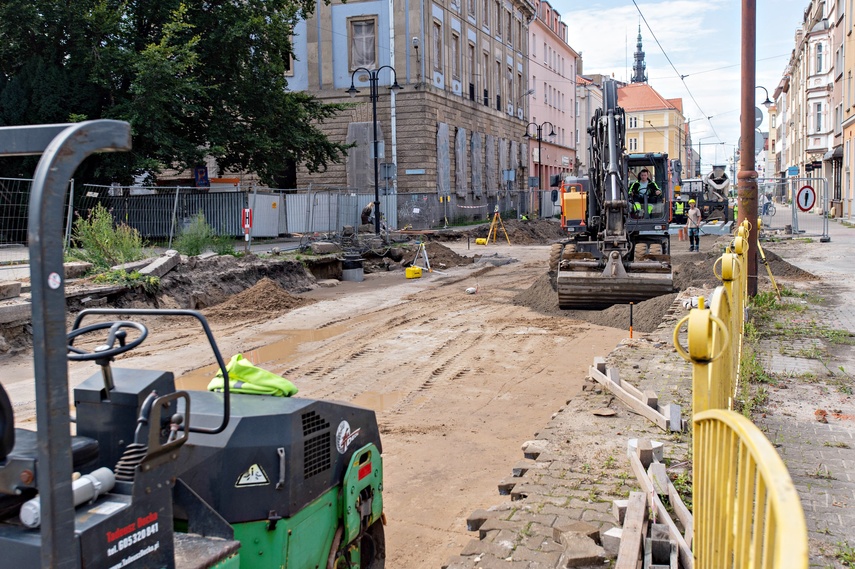Nowe tory na 1 Maja zdjęcie nr 353404