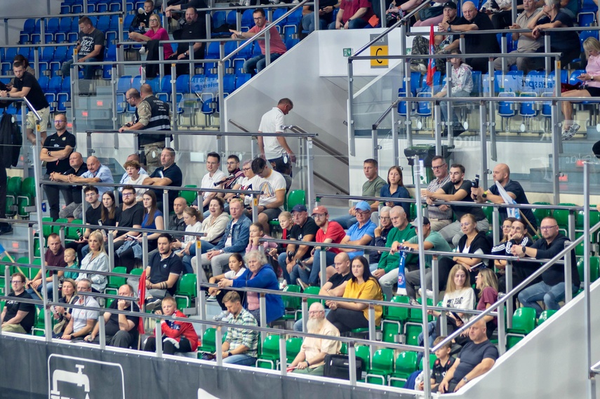 Pszczoły mocno użądliły Start zdjęcie nr 353424 Pszczoły mocno użądliły Start zdjęcie nr 353424