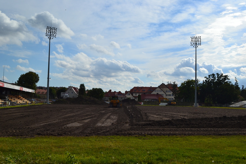 Ciężki sprzęt na stadionie. Koniec wieloletniej sagi zdjęcie nr 353483 Ciężki sprzęt na stadionie. Koniec wieloletniej sagi zdjęcie nr 353483