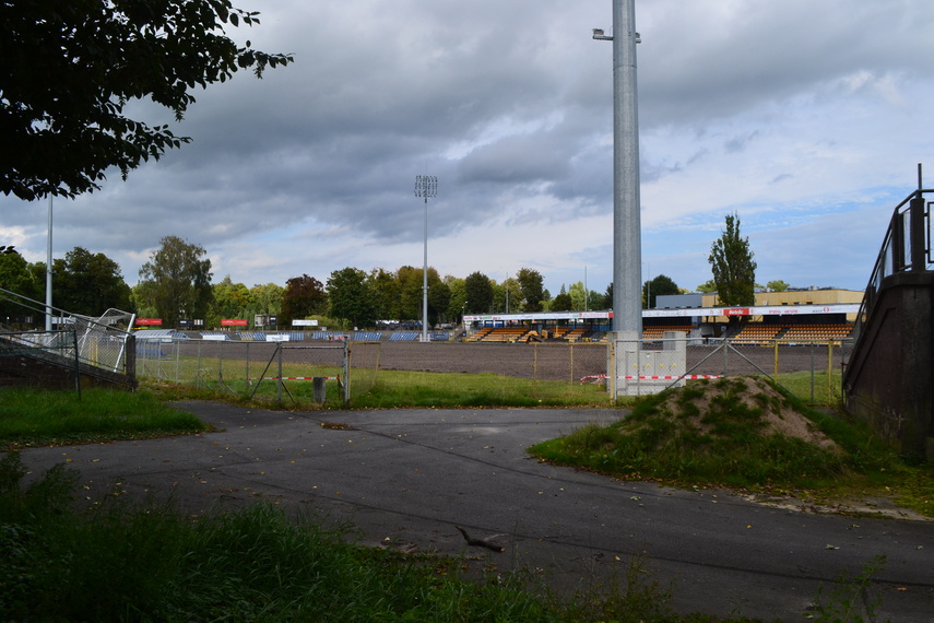Ciężki sprzęt na stadionie. Koniec wieloletniej sagi zdjęcie nr 353475 Ciężki sprzęt na stadionie. Koniec wieloletniej sagi zdjęcie nr 353475