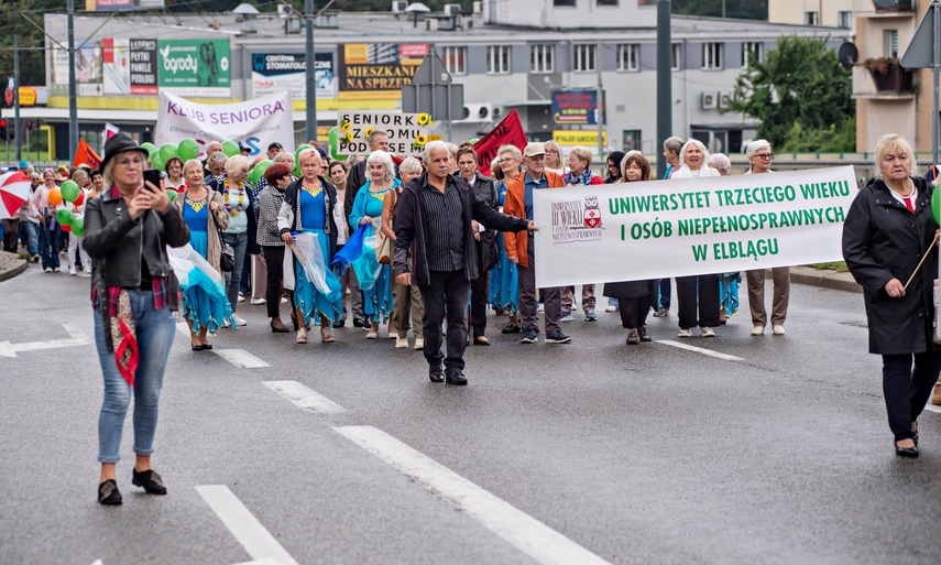 Wychodzić z domu i docenić siebie nawzajem zdjęcie nr 353619 Wychodzić z domu i docenić siebie nawzajem zdjęcie nr 353619