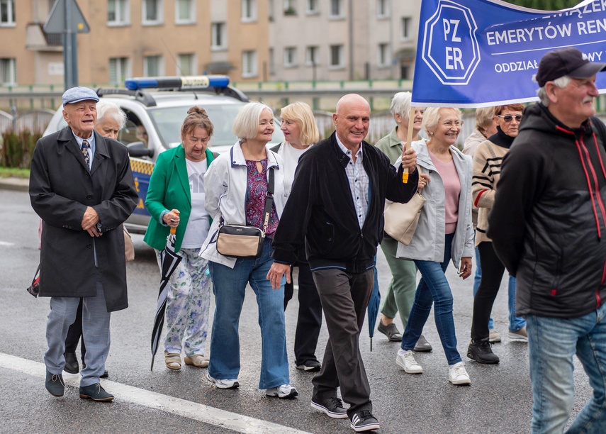 Wychodzić z domu i docenić siebie nawzajem zdjęcie nr 353629 Wychodzić z domu i docenić siebie nawzajem zdjęcie nr 353629