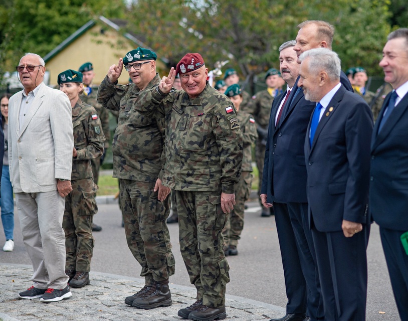 Dywizja koło nas zdjęcie nr 353818