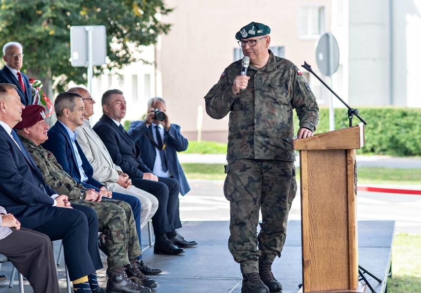 Dywizja koło nas zdjęcie nr 353825