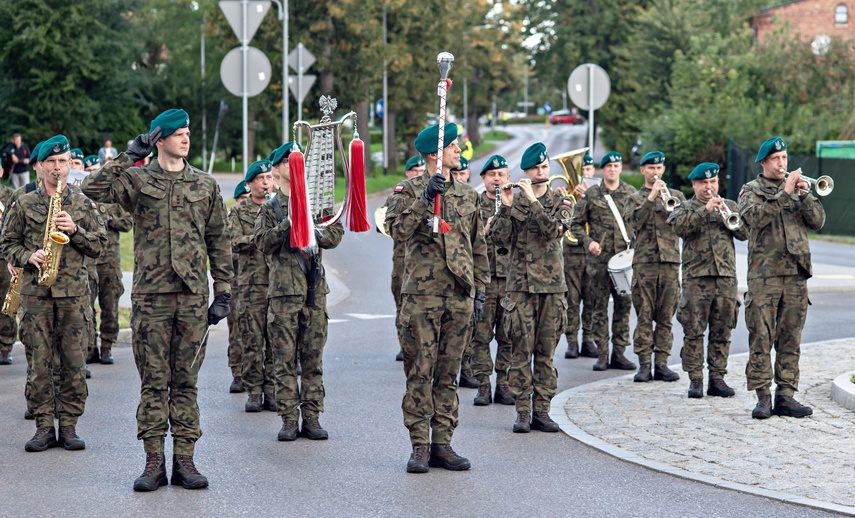 Dywizja koło nas zdjęcie nr 353801
