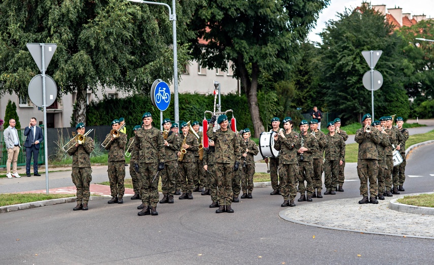 Dywizja koło nas zdjęcie nr 353796