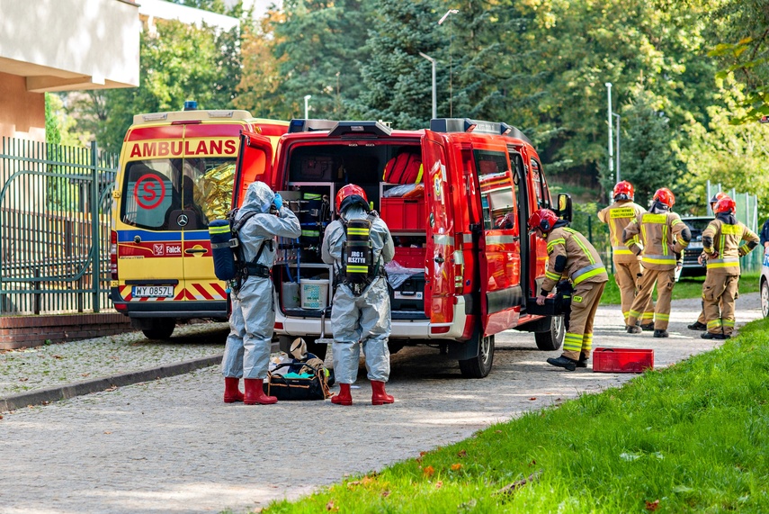 Pożar w placówce przy Mazurskiej. Ewakuacja wychowanków i pracowników zdjęcie nr 354303