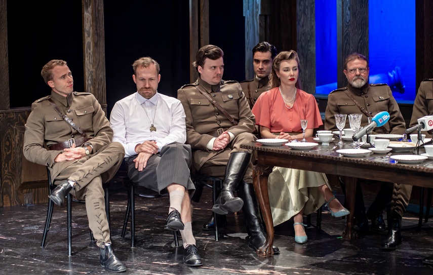 „Trzy siostry” Czechowa na rozpoczęcie teatralnego sezonu zdjęcie nr 354364 „Trzy siostry” Czechowa na rozpoczęcie teatralnego sezonu zdjęcie nr 354364