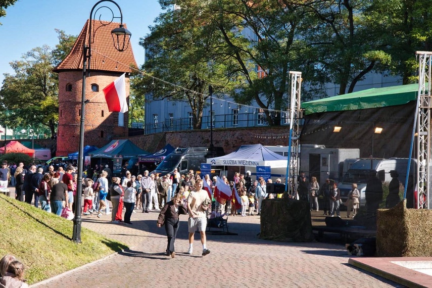 Wojsko świętowało w Braniewie zdjęcie nr 354523