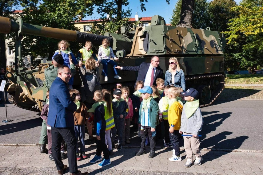 Wojsko świętowało w Braniewie zdjęcie nr 354527