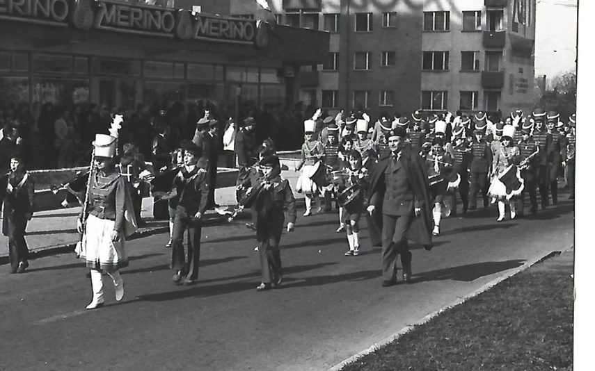 Orkiestra z kapelmistrzem Jerzym Krotewiczem Orkiestra z kapelmistrzem Jerzym Krotewiczem