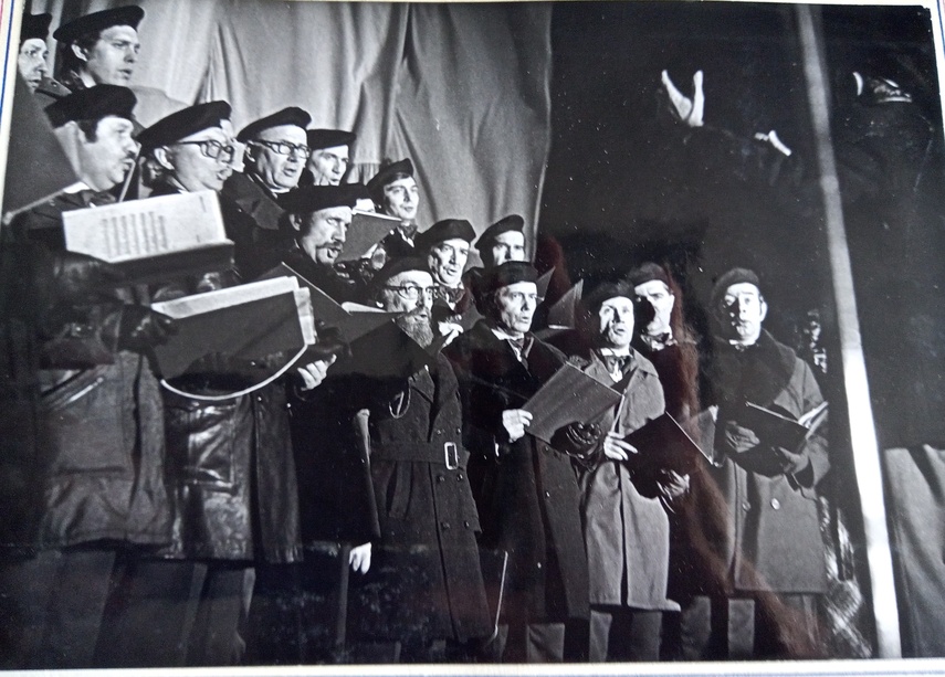 Odsłonięcie pomnika Ofiar Grudnia 1970, Chór Echo Odsłonięcie pomnika Ofiar Grudnia 1970, Chór Echo