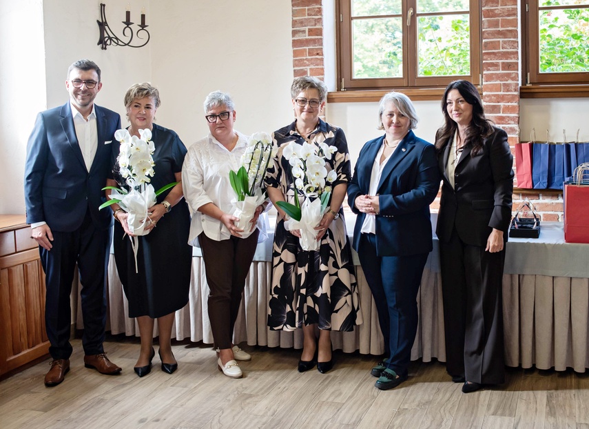 Pielęgniarki świętują i mówią o przyszłości zawodu zdjęcie nr 354826 Pielęgniarki świętują i mówią o przyszłości zawodu zdjęcie nr 354826