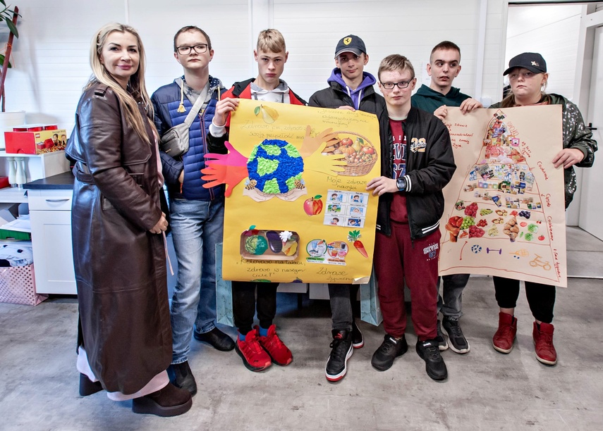 61 prac i jeden ważny temat zdjęcie nr 355175 61 prac i jeden ważny temat zdjęcie nr 355175