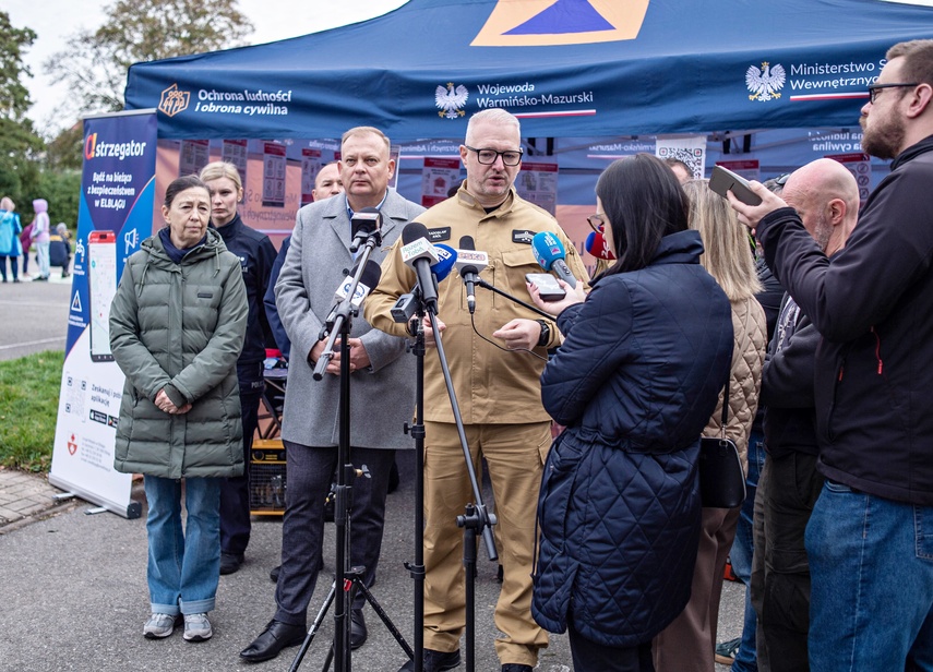 Pod szkołą o bezpieczeństwie zdjęcie nr 355177 Pod szkołą o bezpieczeństwie zdjęcie nr 355177