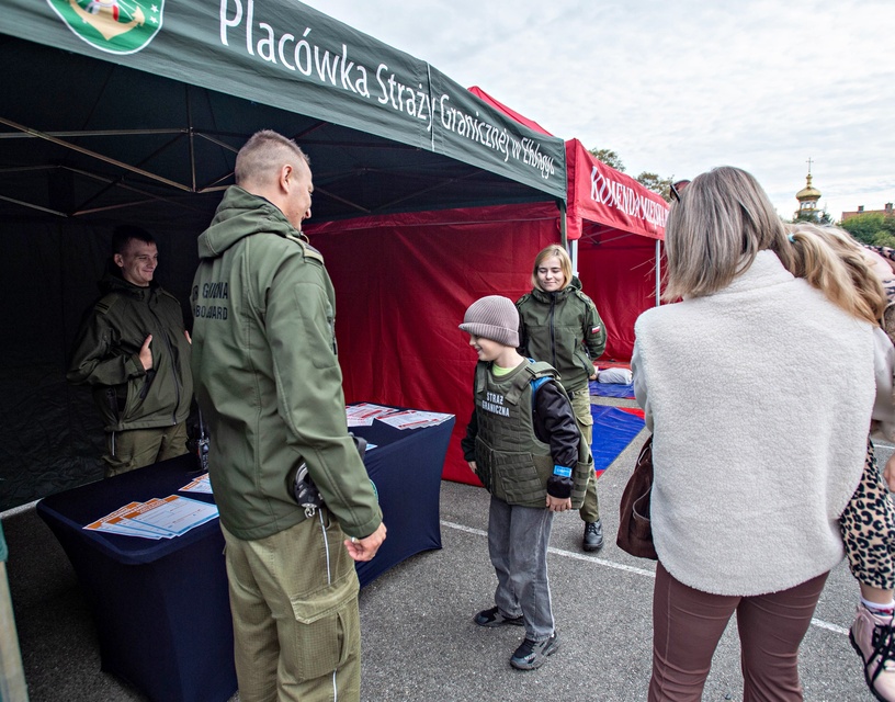 Pod szkołą o bezpieczeństwie zdjęcie nr 355195 Pod szkołą o bezpieczeństwie zdjęcie nr 355195