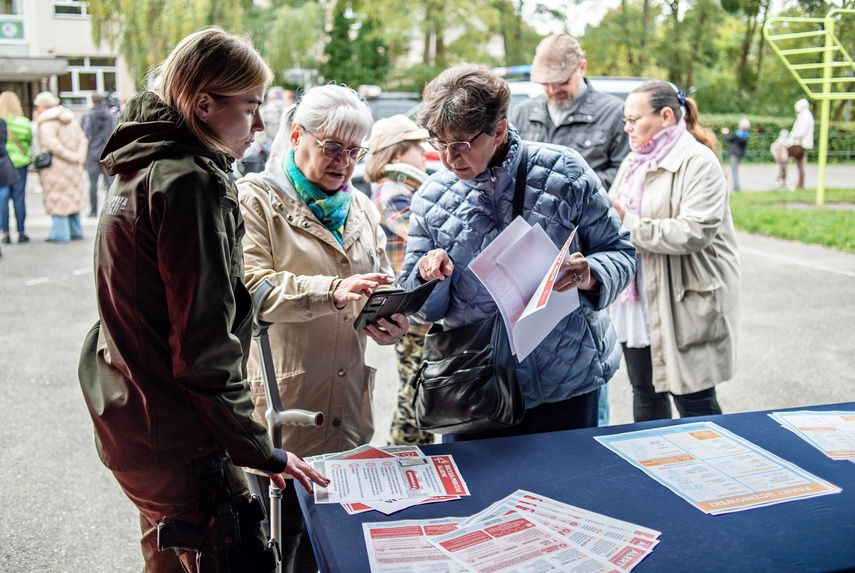 Pod szkołą o bezpieczeństwie zdjęcie nr 355178 Pod szkołą o bezpieczeństwie zdjęcie nr 355178
