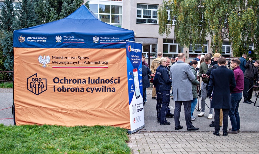 Pod szkołą o bezpieczeństwie zdjęcie nr 355179 Pod szkołą o bezpieczeństwie zdjęcie nr 355179