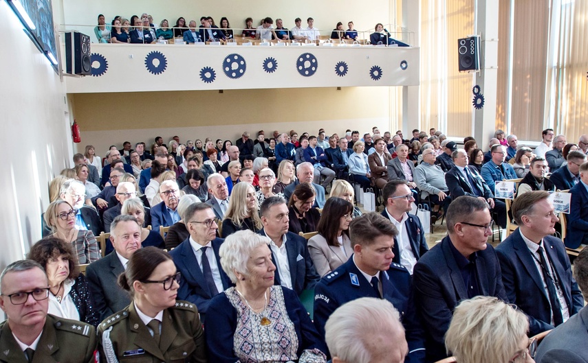 80 lat ZSTI. Historia sukcesu z Rycerskiej zdjęcie nr 355472 80 lat ZSTI. Historia sukcesu z Rycerskiej zdjęcie nr 355472