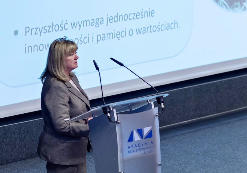 Rozmawiali o pielęgniarstwie zdjęcie nr 355582 Rozmawiali o pielęgniarstwie zdjęcie nr 355582