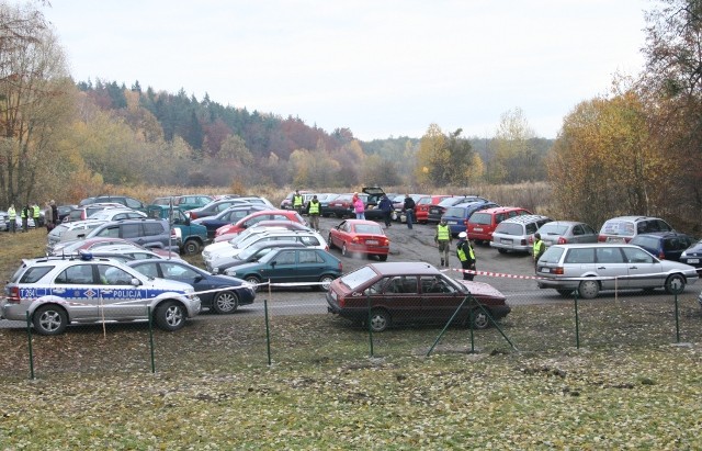 Sobotnie przygotowania do Święta Wszystkich Świętych zdjęcie nr 28940