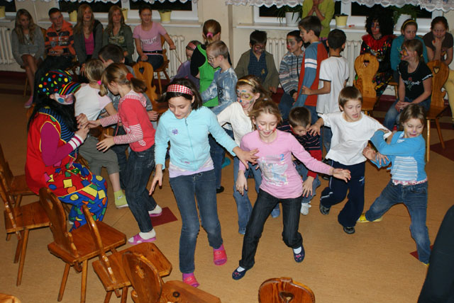 Klauni w Domu Dziecka zdjęcie nr 29473