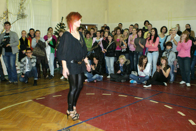Pokaz fryzur - karnawał 2010 zdjęcie nr 29620