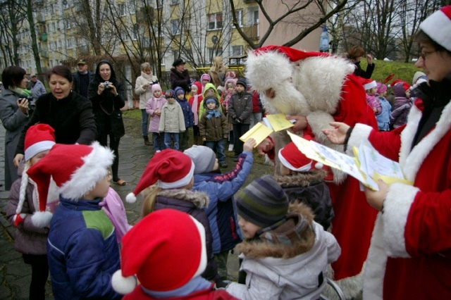 Mikołaj u przedszkolaków zdjęcie nr 29651