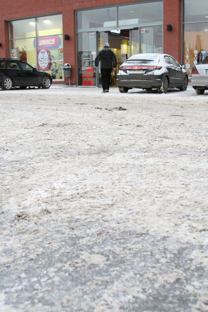 Parking czy lodowisko? zdjęcie nr 30026