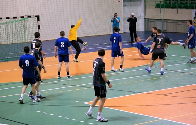 Meblarze powieźli Wisłę (piłka ręczna) zdjęcie nr 31460