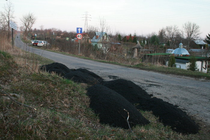 Asfalt na trawy Elbląg dziurawy zdjęcie nr 33555