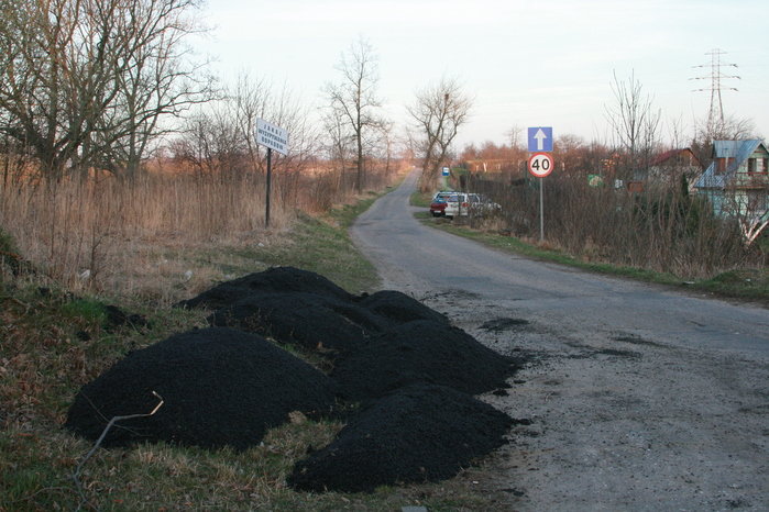 Asfalt na trawy Elbląg dziurawy zdjęcie nr 33545