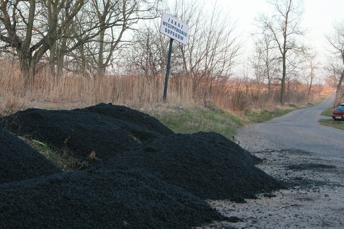 Asfalt na trawy Elbląg dziurawy zdjęcie nr 33543