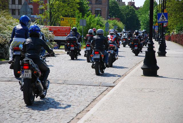 Motocykliści w Domu Dziecka zdjęcie nr 35579