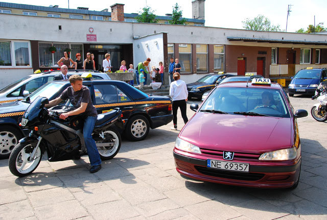 Motocykliści w Domu Dziecka zdjęcie nr 35586