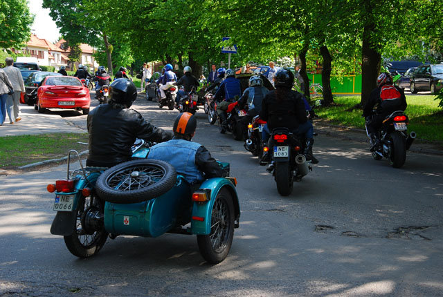 Motocykliści w Domu Dziecka zdjęcie nr 35584