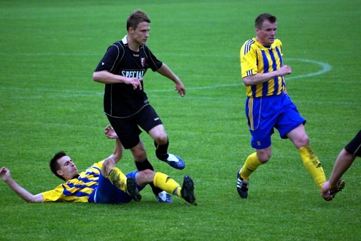 Zatoka Braniewo zdemolowała Olimpię 2004 zdjęcie nr 35784
