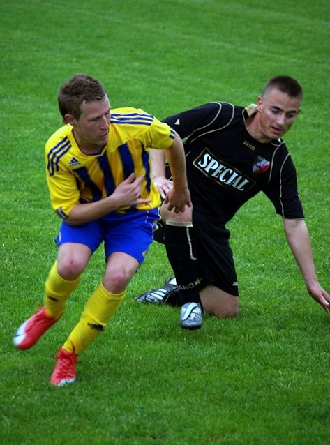 Zatoka Braniewo zdemolowała Olimpię 2004 zdjęcie nr 35787