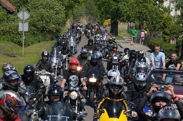 Zlot motocyklistów w Nadbrzeżu zdjęcie nr 35890